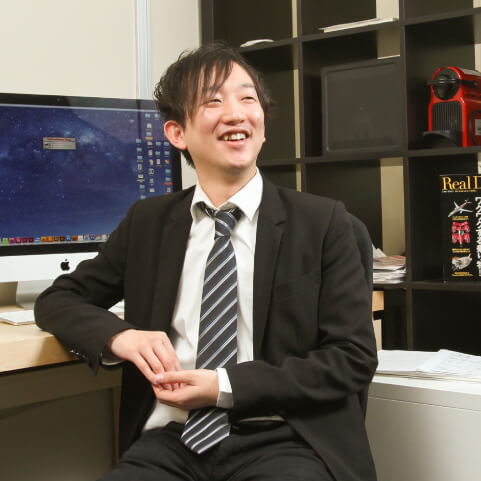 お客様の会社の中にいるからこそ生まれるビジネスチャンス。人の上に立つ方たちの考え方を吸収して自分自身も成長できる - クリエイティブ事業部 クリエイティブディレクター 相沢 相澤　望